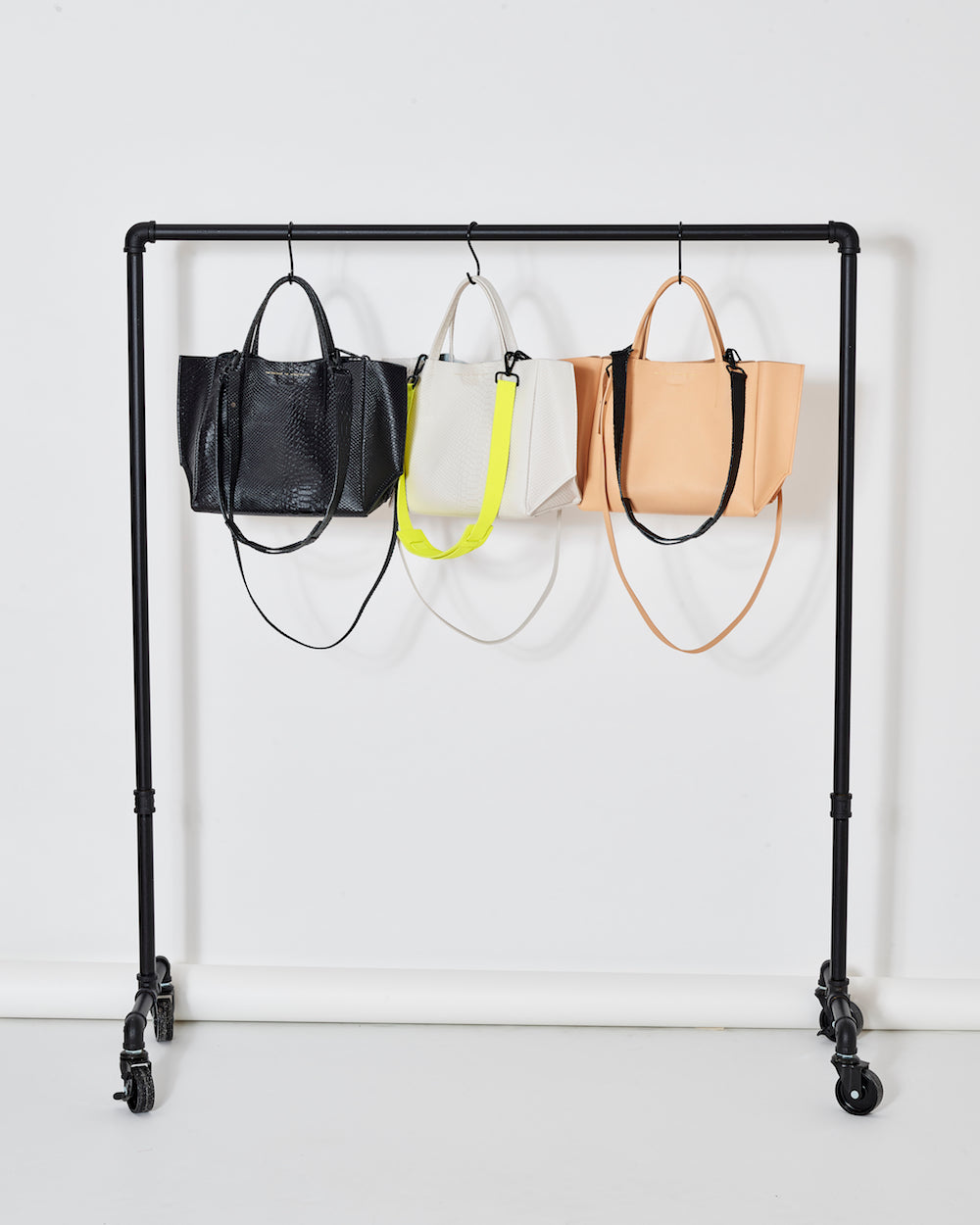 Half Tote / Ecru Python