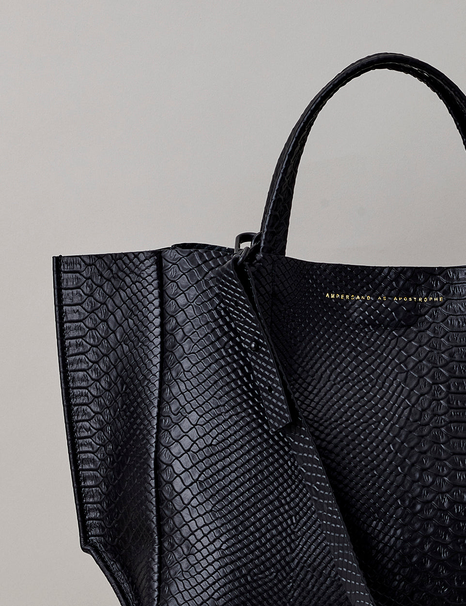 Half Tote / Black Python