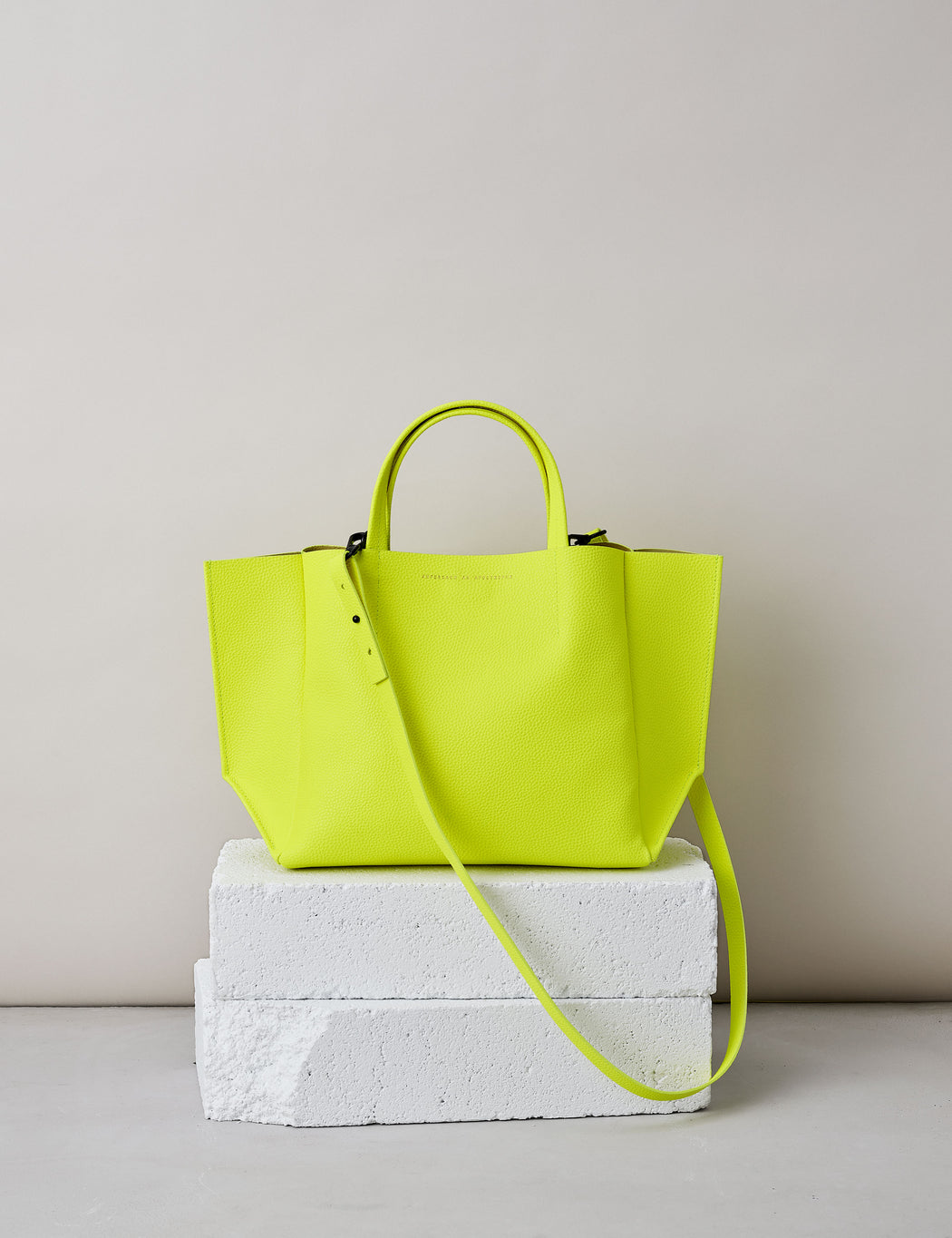 Half Tote / Neon Yellow