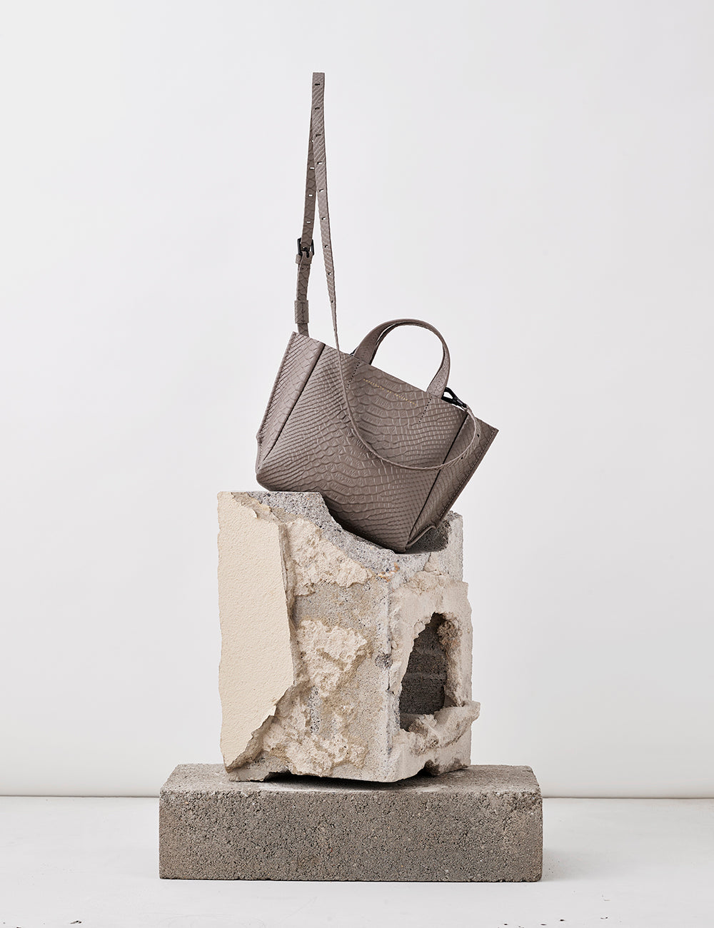 Micro-Tote / Taupe Python