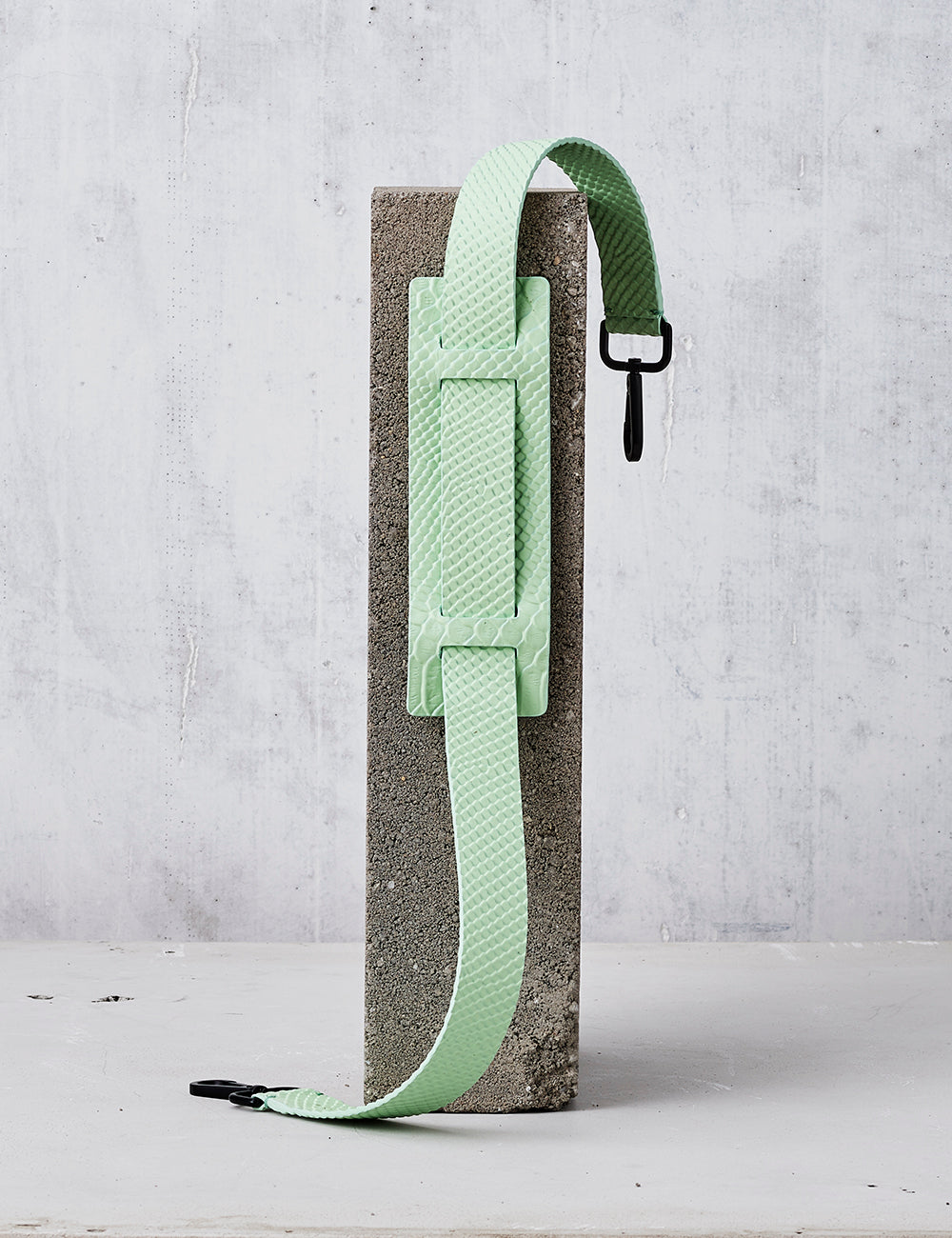 Leather Shoulder Strap / Mint Python
