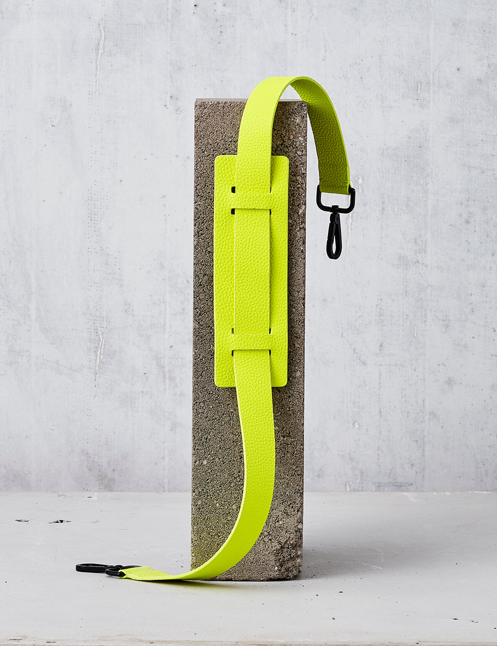 Leather Shoulder Strap / Neon Yellow