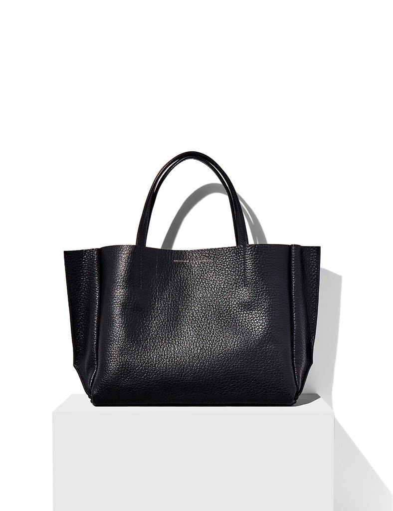 AMPERSAND AS APOSTROPHE Leather Sideways Tote in Black Buffalo