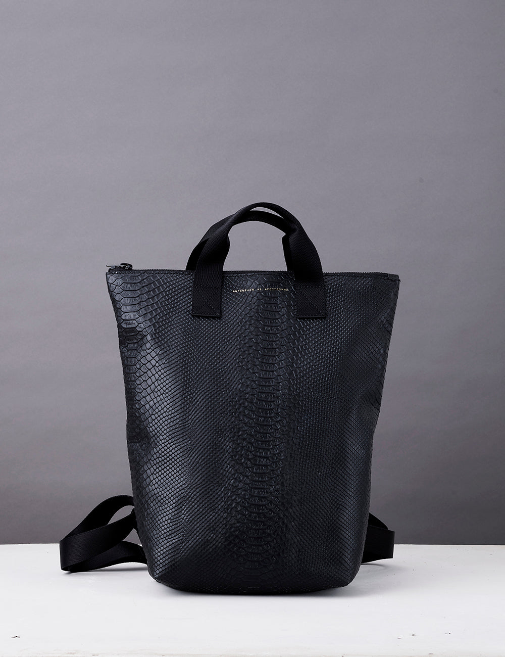 Backpack-Tote / Black Python